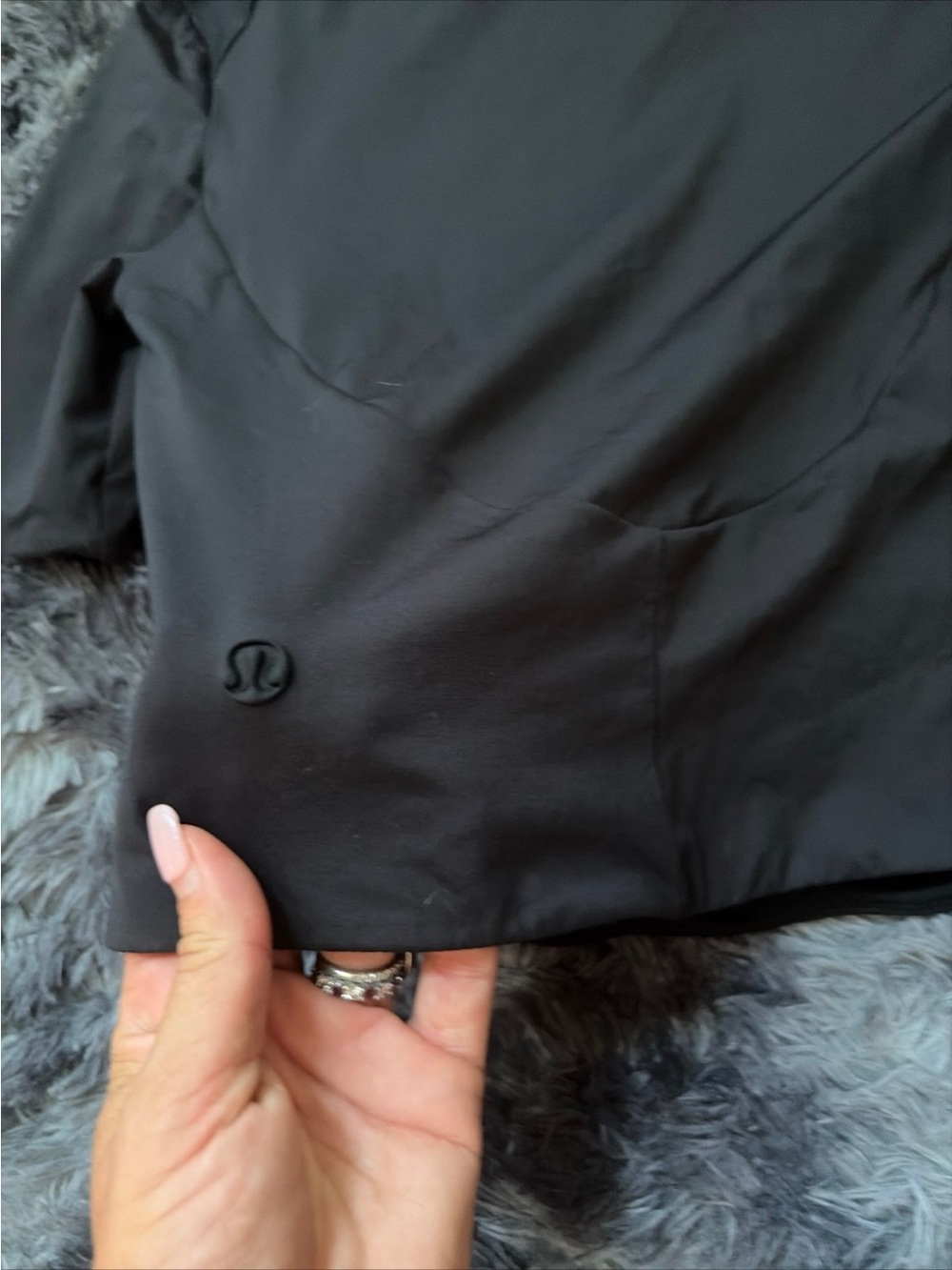 🖤🖤🍋🍋 Lululemon XS top - Picture 5 of 5